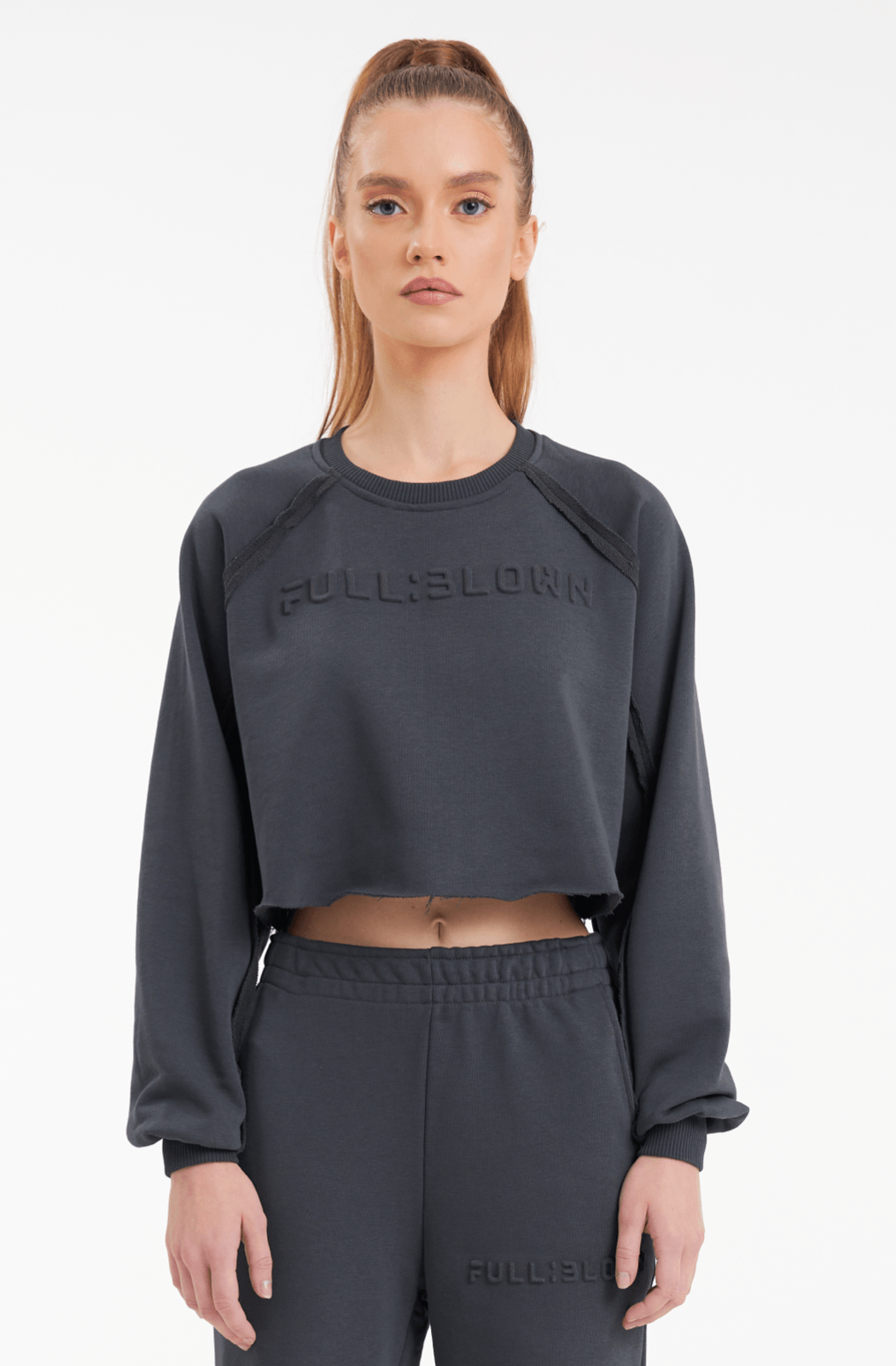 SET Sweatshirt + pants with volumatic emblem. Graphite - Full Blown Europe